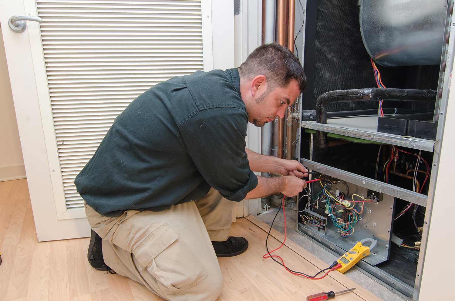 Using a heat pump to really switch from heating to cooling
